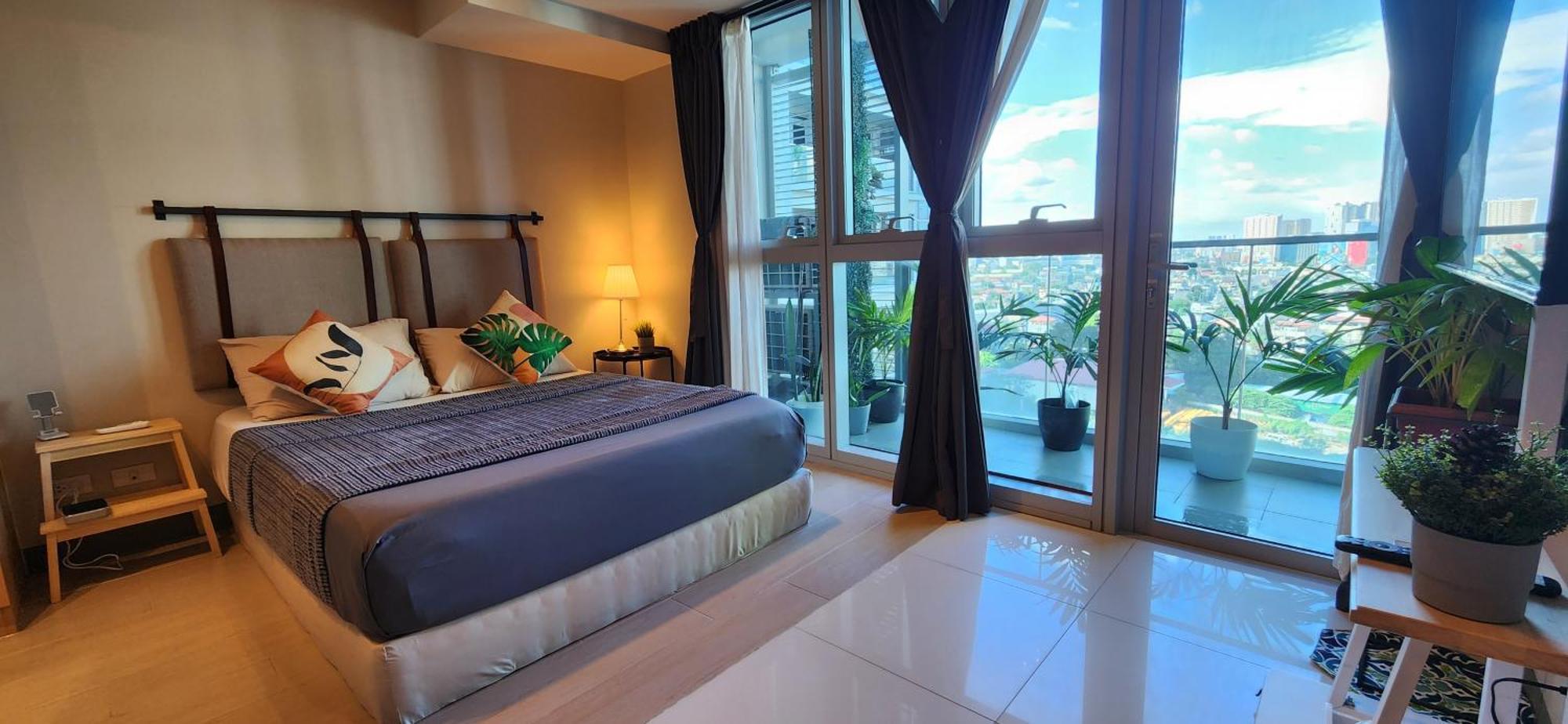 Apartment Spacious 7u Homey Unit Steps Away From Uptown Mall And Mitsukoshi Mall Free Parking With Washer *
